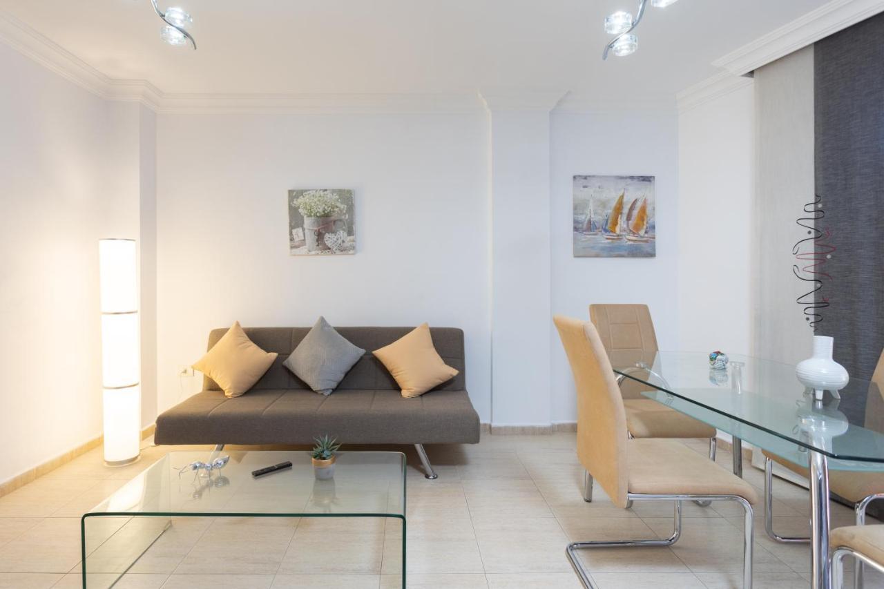 Home2Book Fantastic 160M2 Terrace Flat & Bbq Radazul Bagian luar foto
