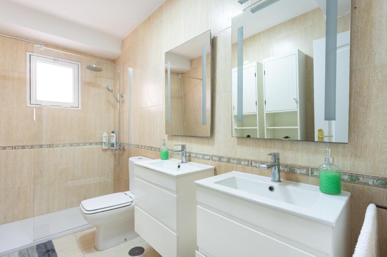 Home2Book Fantastic 160M2 Terrace Flat & Bbq Radazul Bagian luar foto