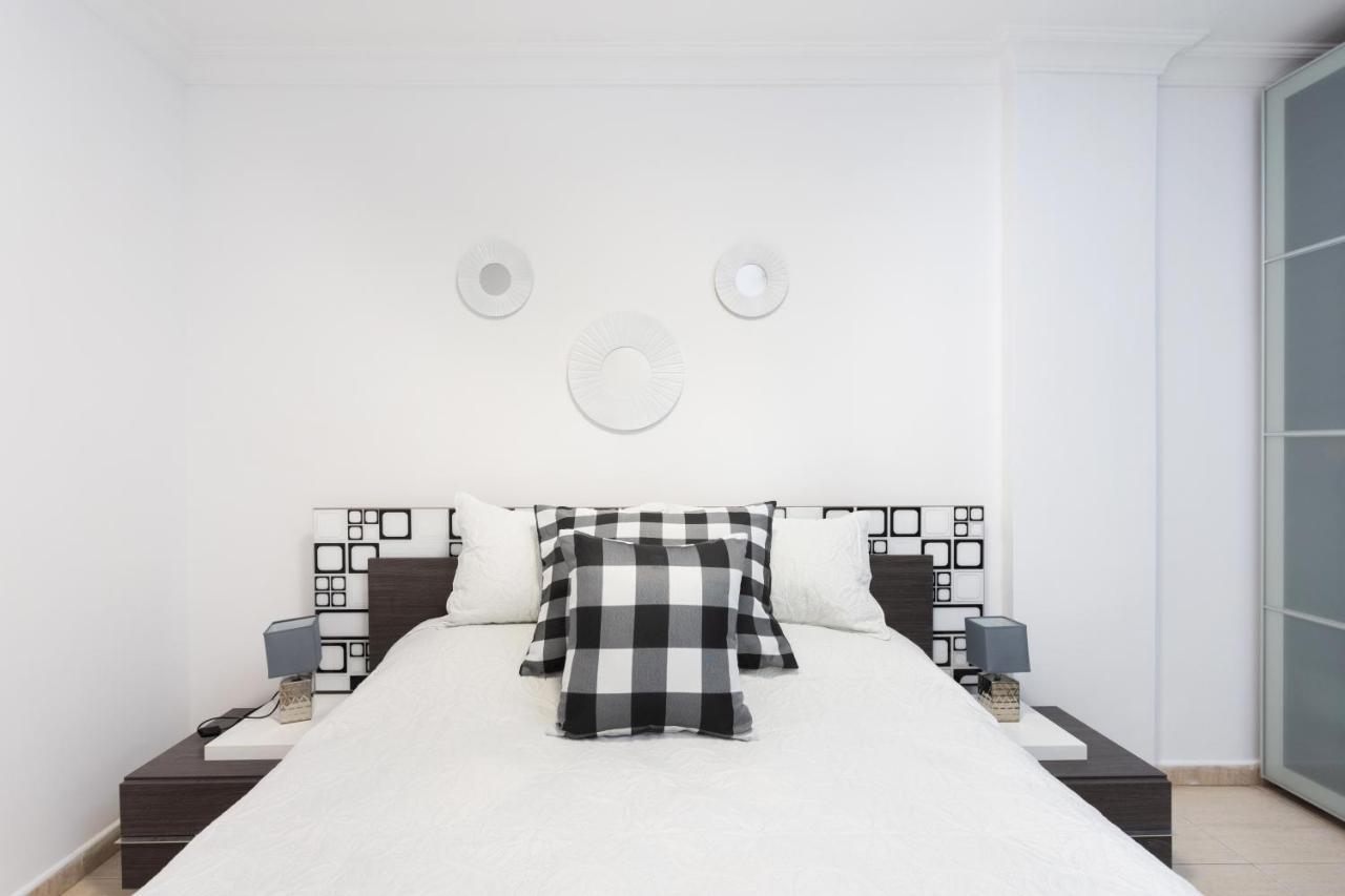 Home2Book Fantastic 160M2 Terrace Flat & Bbq Radazul Bagian luar foto