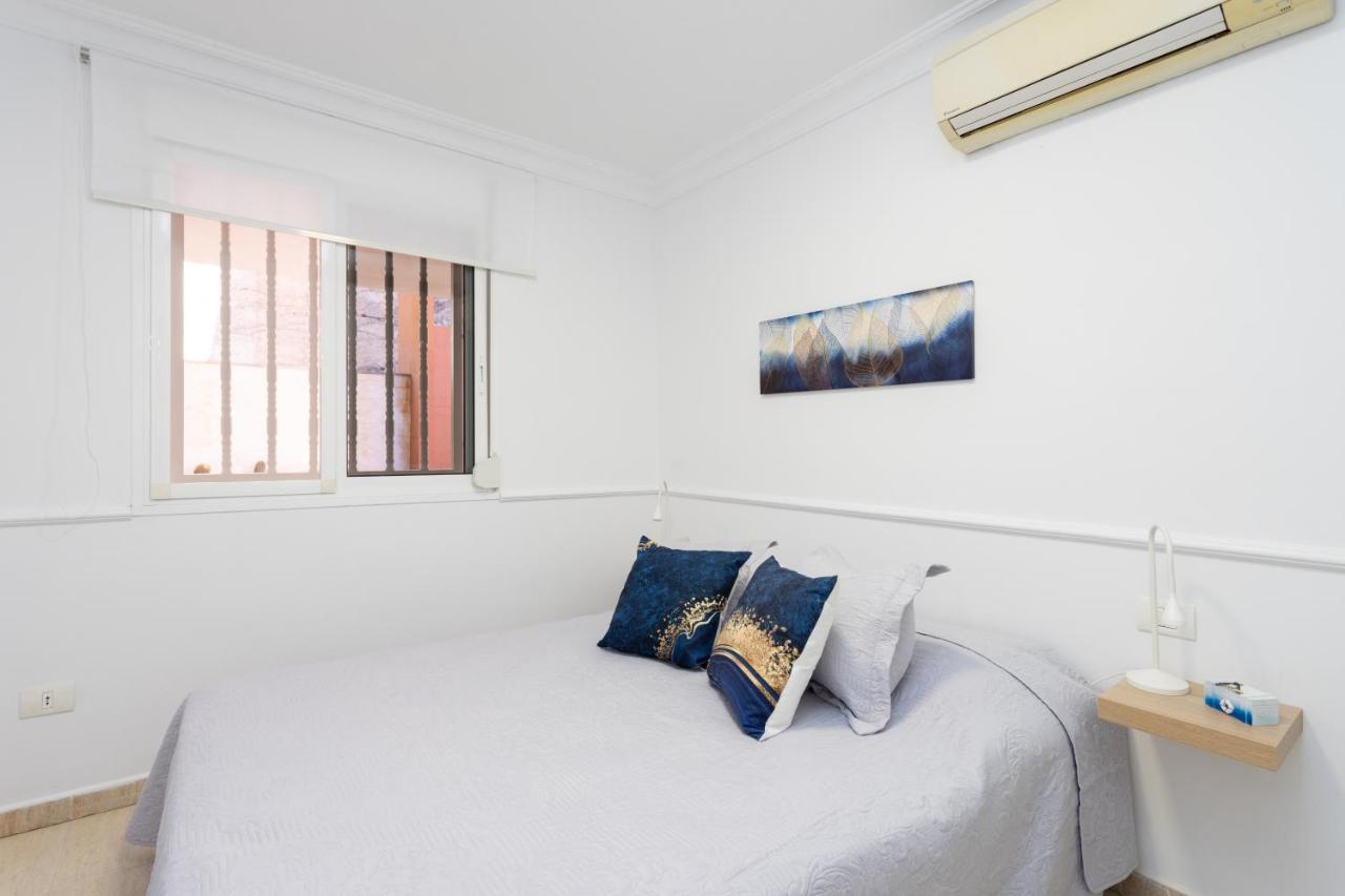 Home2Book Fantastic 160M2 Terrace Flat & Bbq Radazul Bagian luar foto